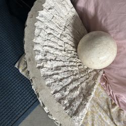 Sculpture glass table