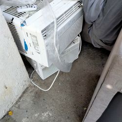 Work Perfect Nearly New Air Conditioner With Remote....