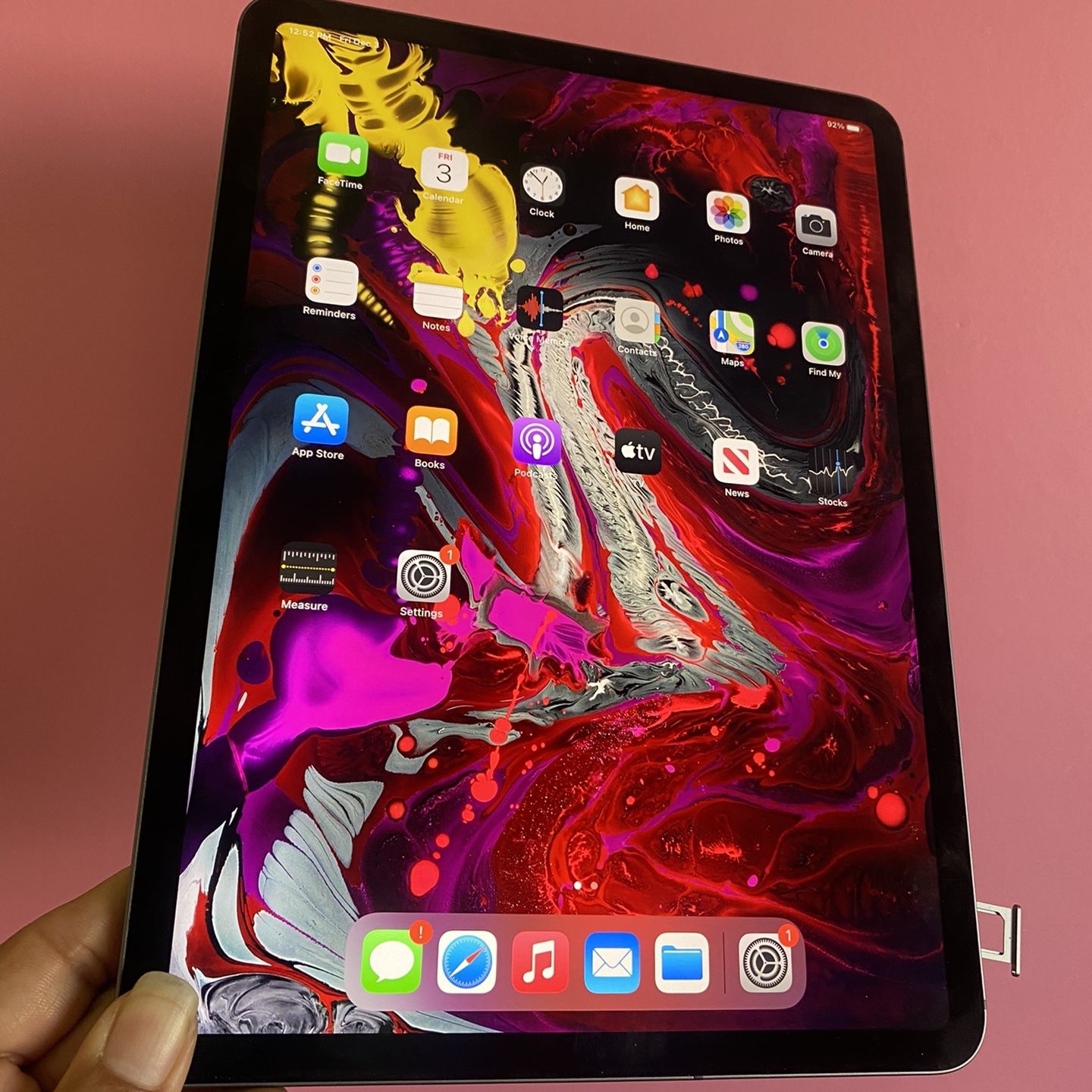 Apple IPad Pro 11” (Face ID/LiquidRetina /2018 model) 64GB WiFi + 