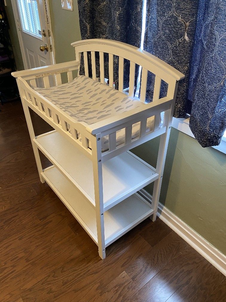 Graco Baby Changing Station