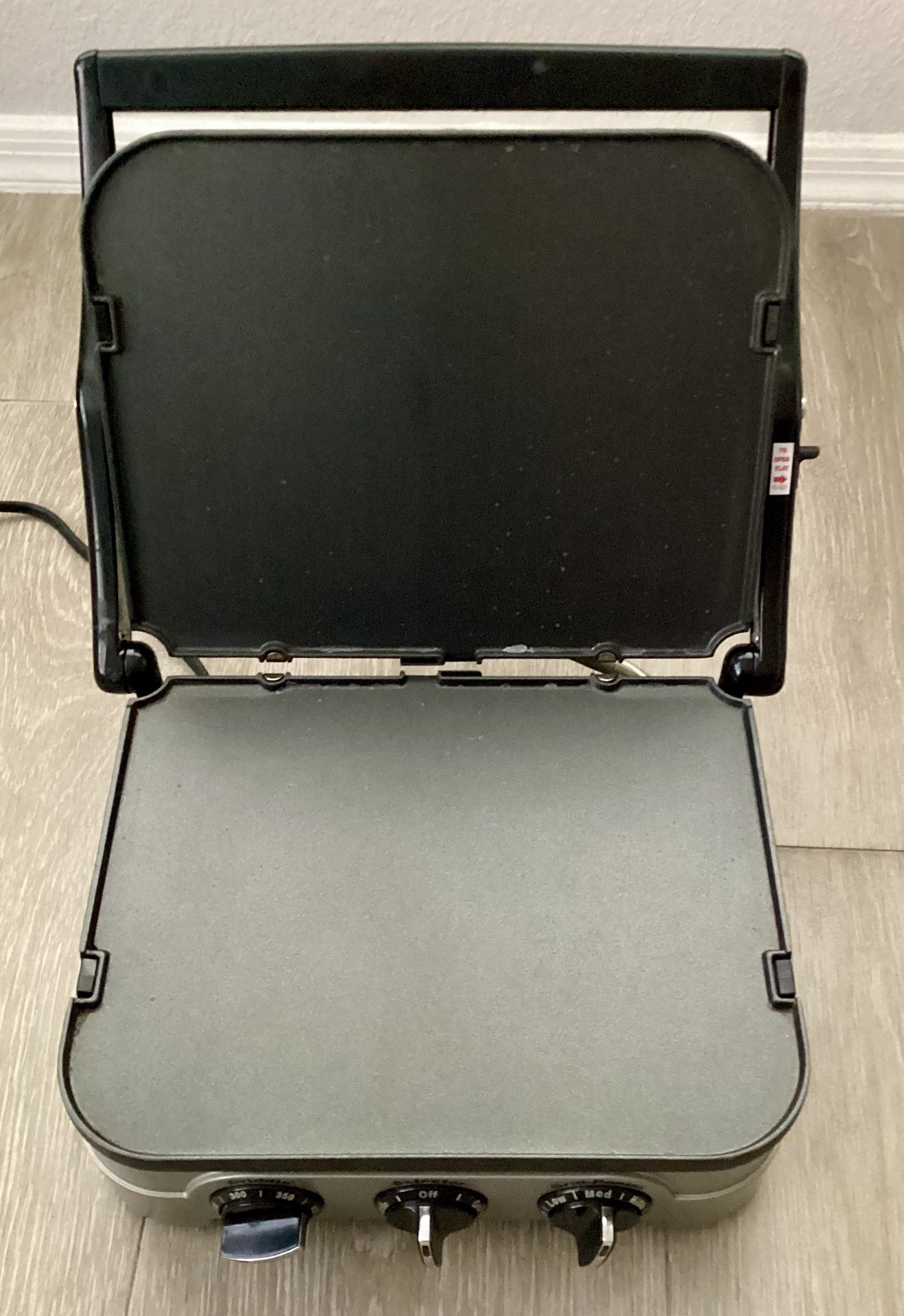 Cuisinart 5-in-1 Function Counter-top Grill Panini Press Griddler Gourmet