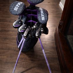 Full Set Of Strata Women’s Right Handed Clubs 