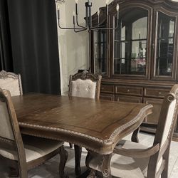Dining Set