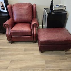 Library Style Chair And Ottoman 