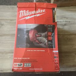 Milwaukee M12 12-V Lithium-Ion Cordless Drain Snake Auger With 1.5Ah Battery, 5/16 in. x 25 ft.