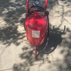 Portable Sandblaster Tank Great Shape 35.00