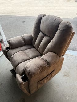 Power Lift Recliner Chair w/ Heat, Massage & Hidden Cup Holders