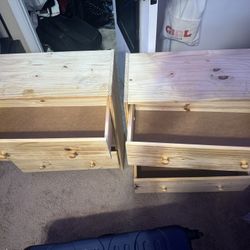 NIGHTSTAND DRESSERS & TABLE DESK