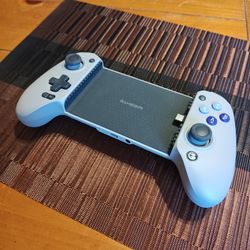 GameSir G8 USB C Handheld Controller