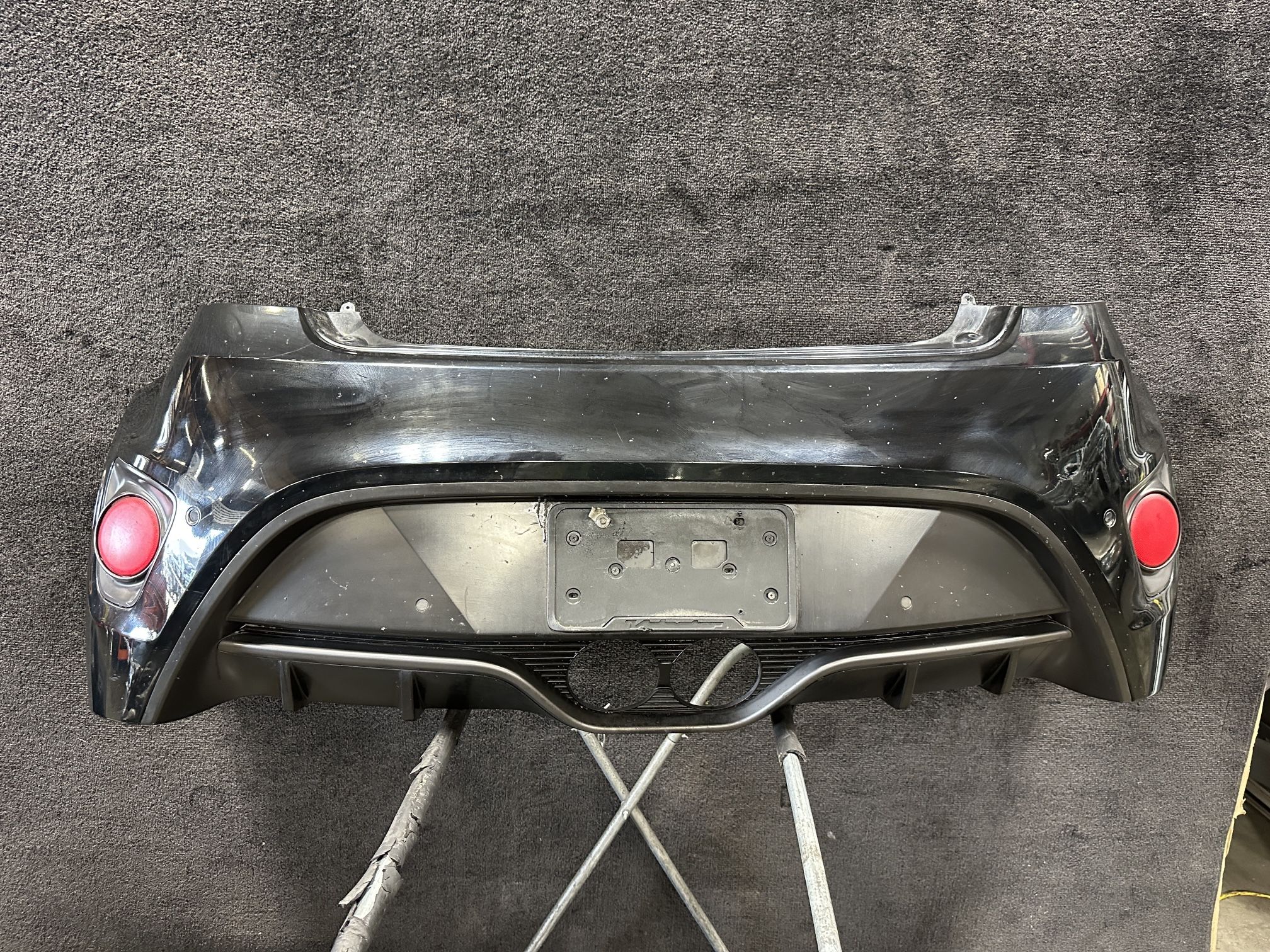 13-15 Hyundai Veloster Turbo OEM Rear Bumper Assembly W/ Park Assist