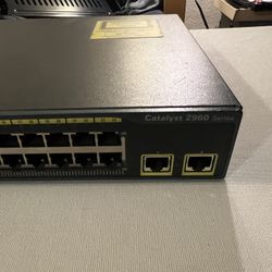 Cisco WS-C2960-24-TT 24 Port 10/100Base-T Fast Ethernet Switch