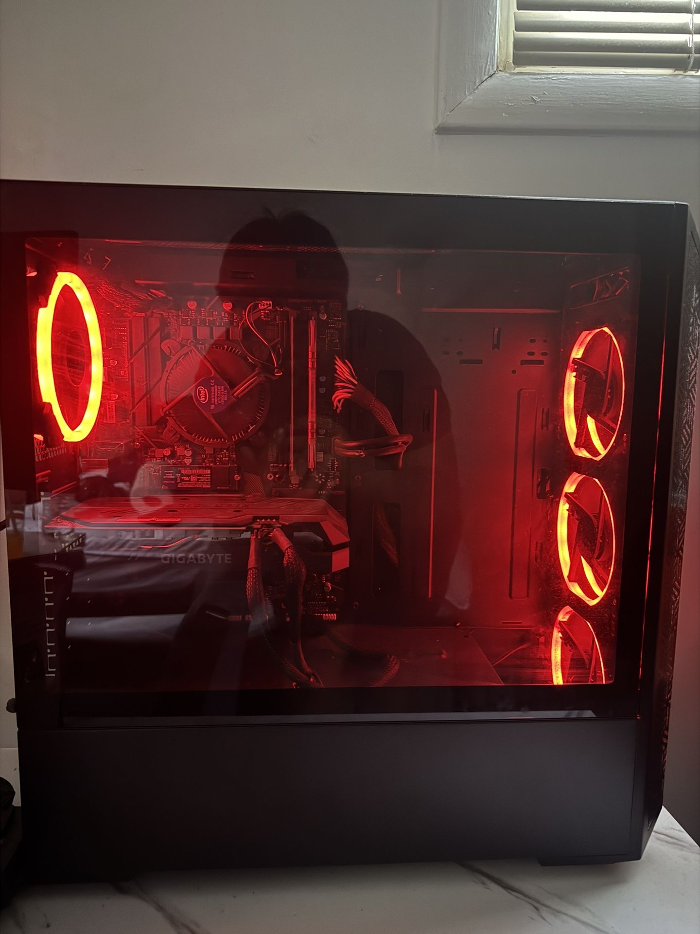 Gaming PC With Monitor
