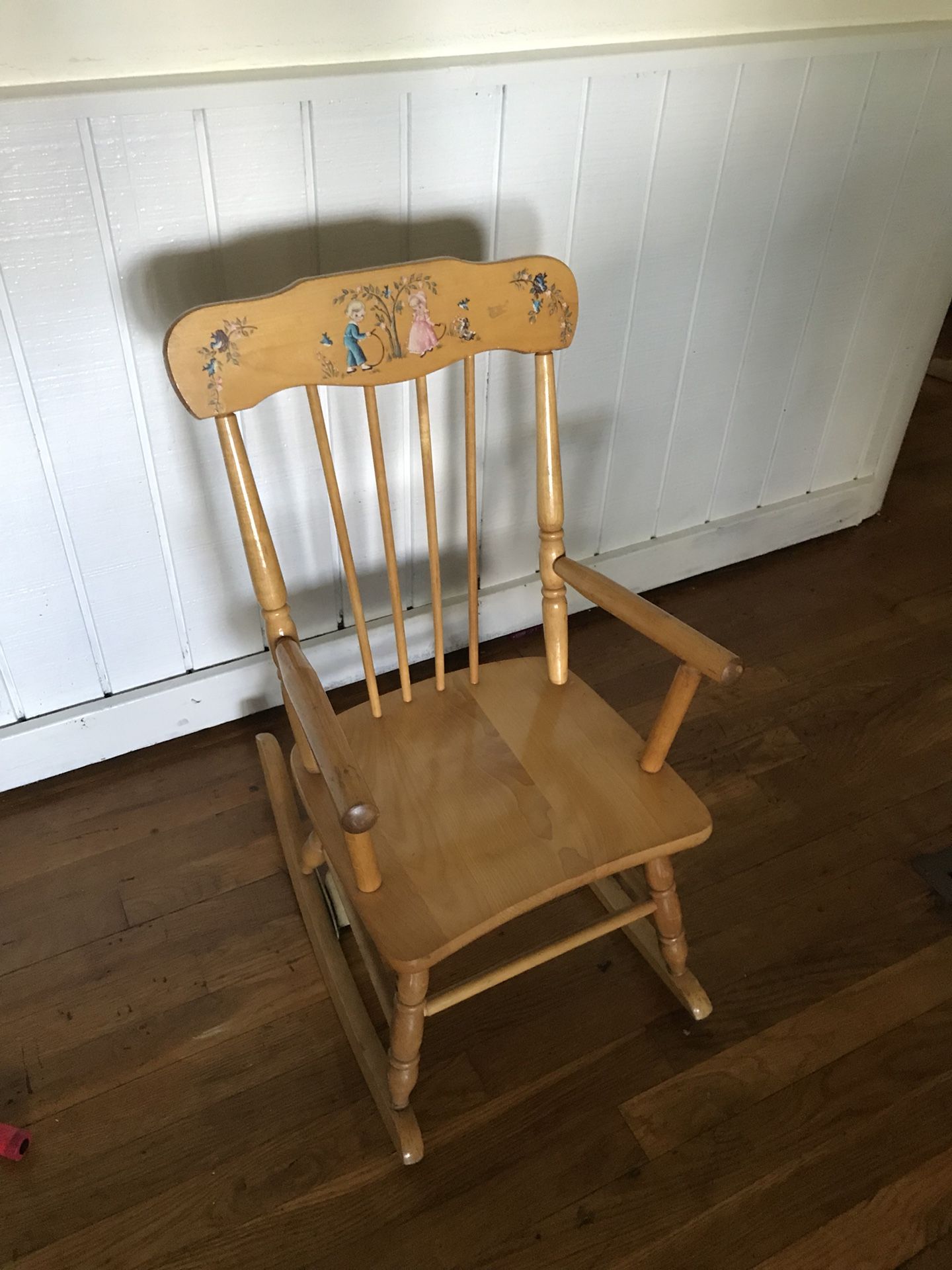 Oak hill vintage kids rocking chair with music box