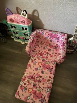 Flip out chair