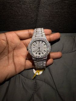 Moissanite Bustdown VVS1 WATCH