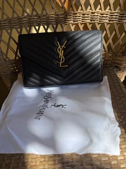 Saint Lauren handbag