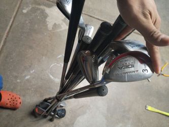 Set of Adams golf clubs