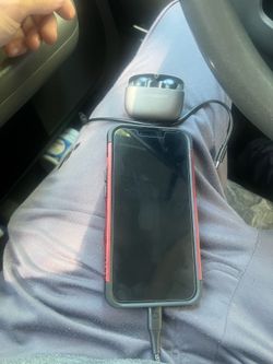 iPhone 16e