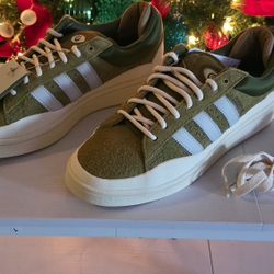 Bad Bunny Moss Adidas 