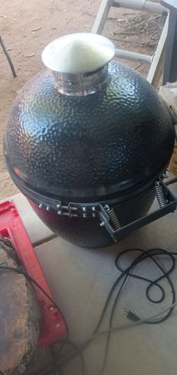 Asado Series Ceramic Kamado Grill