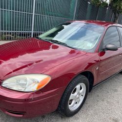 2004 Ford Taurus