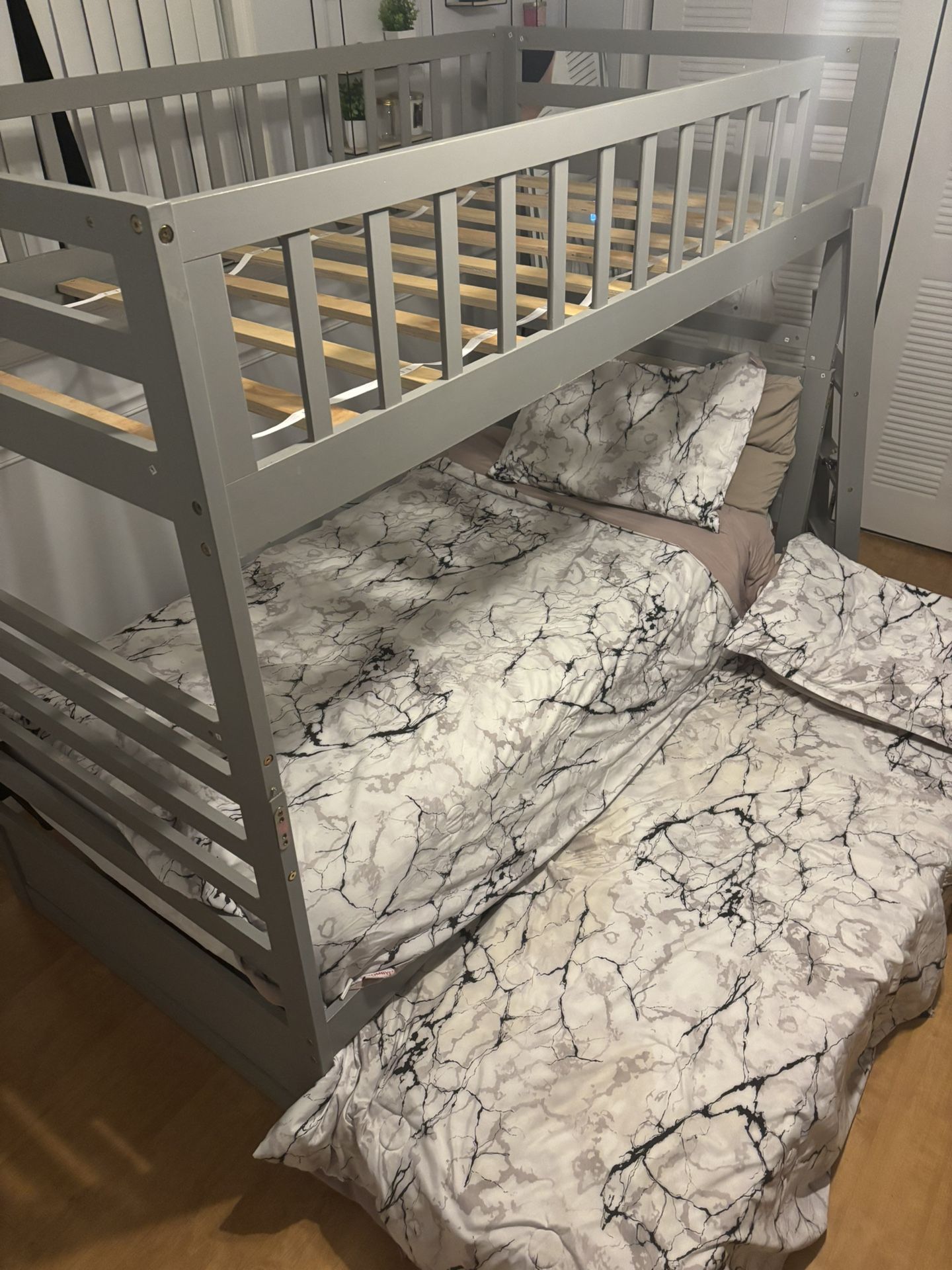 3 bunk bed