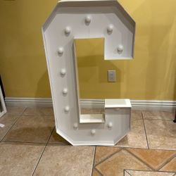 Marquee Light Up Letter C 4 Ft