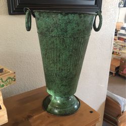 Green Urn