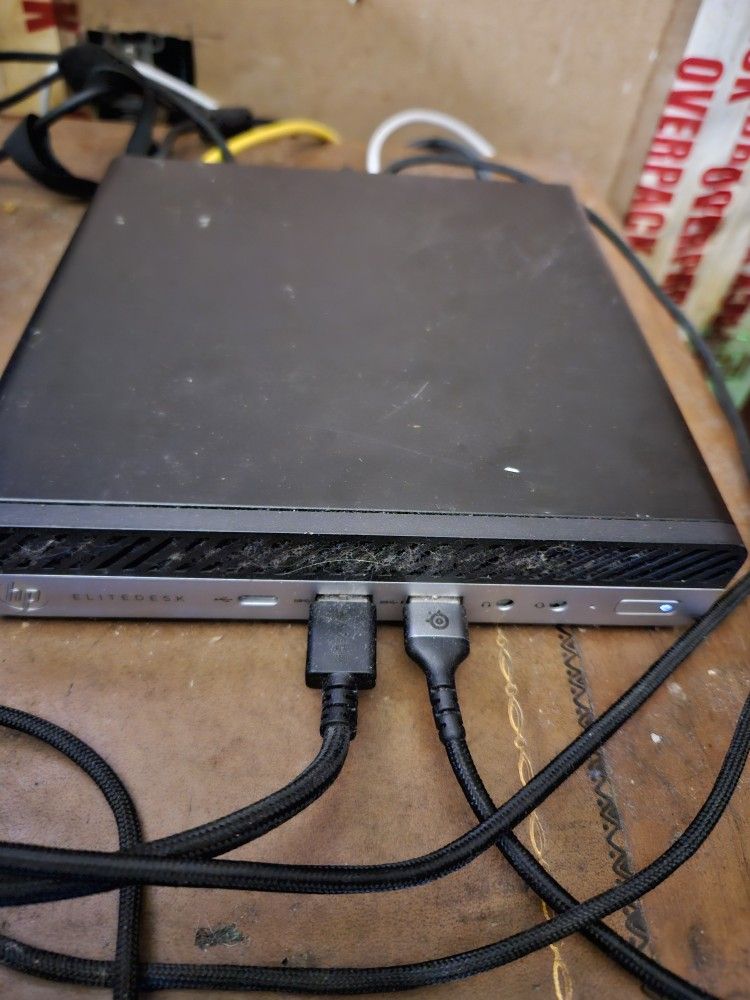 HP Elitedesk G4 (PC) (READ DESCRIPTION!)