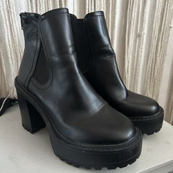 Steve Madden Boots 