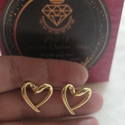 18k Gold Heart Earring 💯% Real Gold