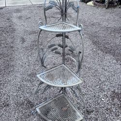 Outdoor mental corner