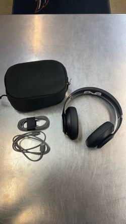 Beats studio pro noise cancelling headphones