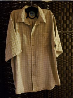 Mecca USA Plaid Button Up Shirt