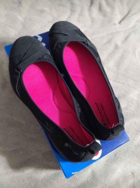 Champion Memory Foam Flats Shoes 8.5