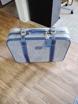 Vintage Cambridge Suitcase on Wheels