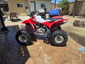2006 Honda TRX 250EX quad semi automatuc