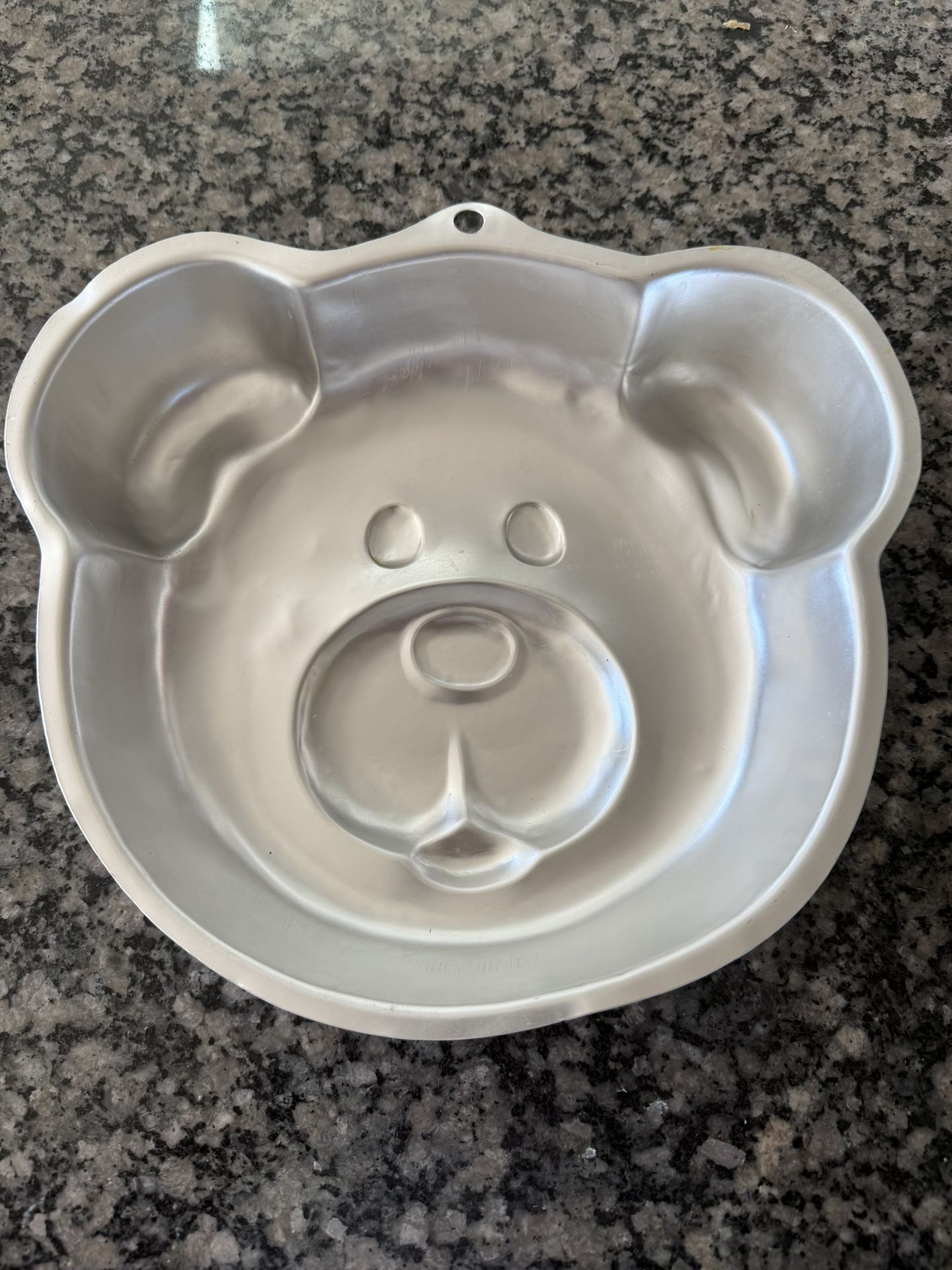 Wilton Bear Cake Pan 2004