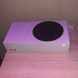 Xbox NexGen series S with paddles, wired controller and keyboard and mouse