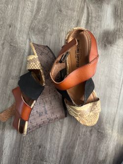 Mossimo Supply Co Wedges - Size 5.5 - NEW never worn
