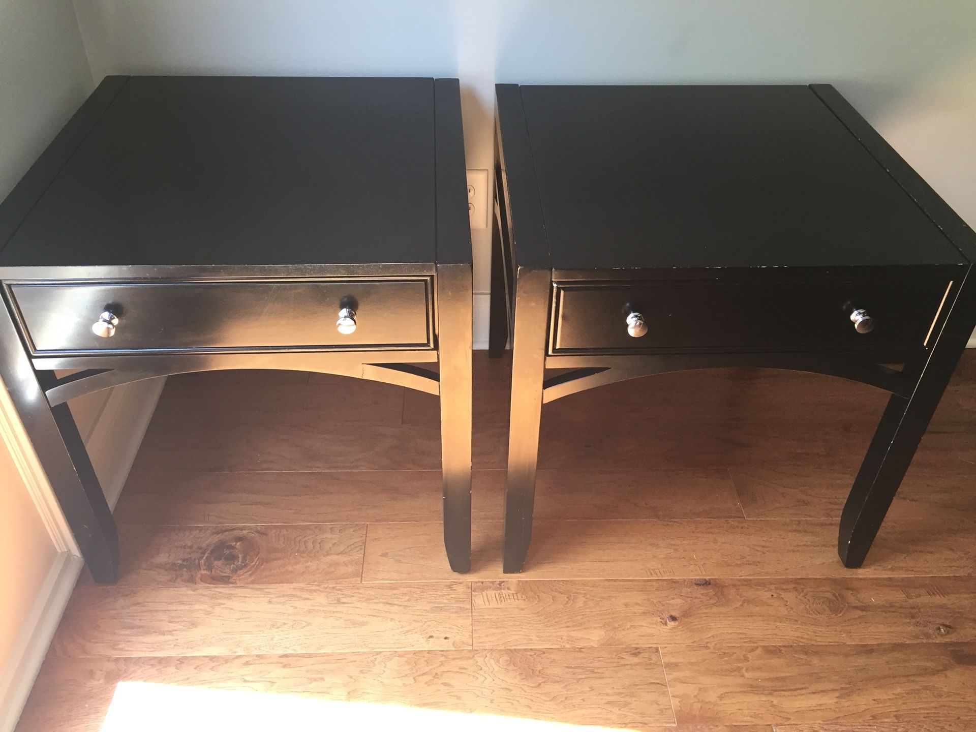 American Signature Pair (2) of End Tables