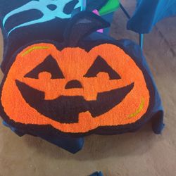 Pumpkin Tufted Rug 