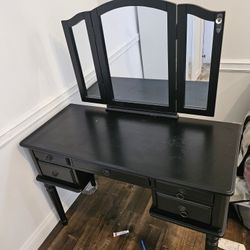 Benzara 43-in Black Makeup Vanity