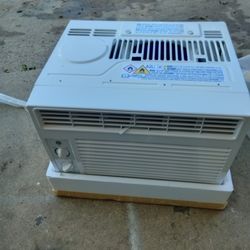 GE AC Window Unit New