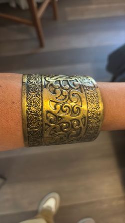 Vintage brass cuff bracelet