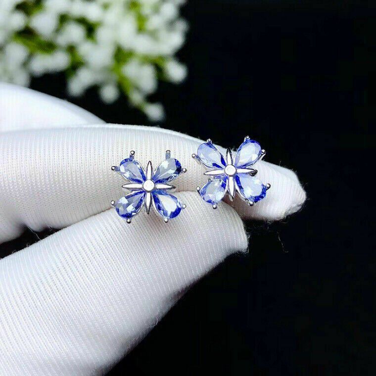 "Shiny Flower Beautiful Stud Dainty Flower Earrings for Women, P1029
 
