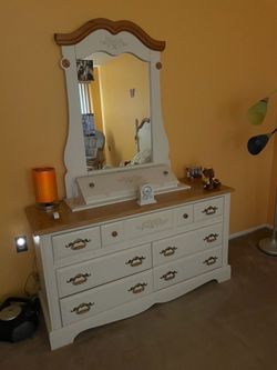 Girls bedroom set