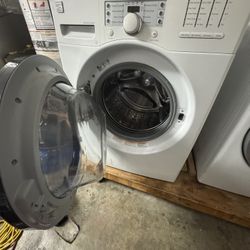 Kenmore Laundry And Gas Dryer 