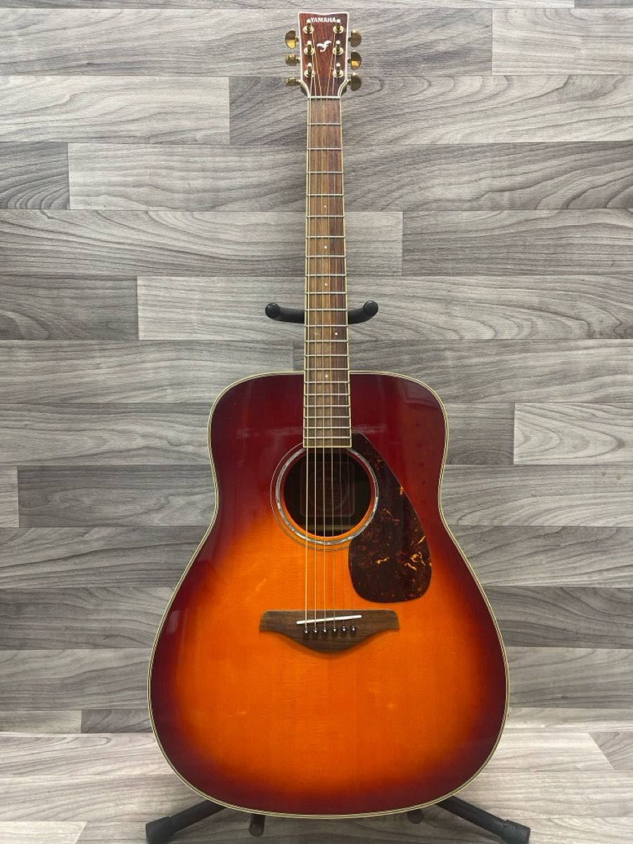 Yamaha FG735S Folk Acoustic Guitar - Cherry Sunburst - Hard Case (A1D022890)