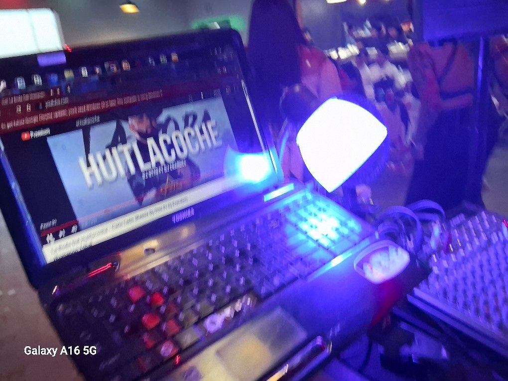 LUPILLO'S DJ AND KARAOKE 